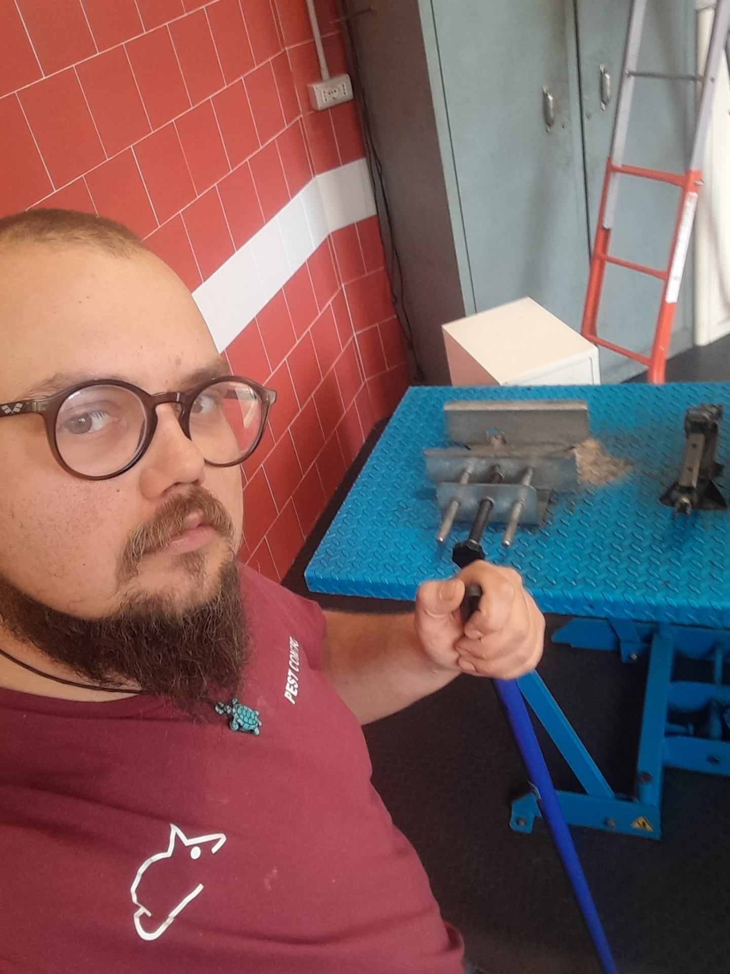 Tecnico pest control CR Multiservice